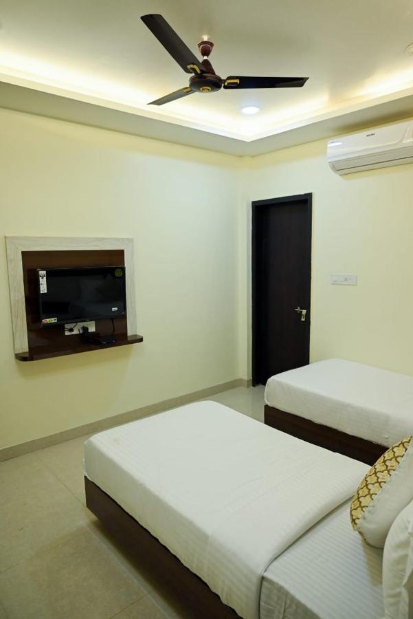 Hotel Golden Bliss بوبال المظهر الخارجي الصورة