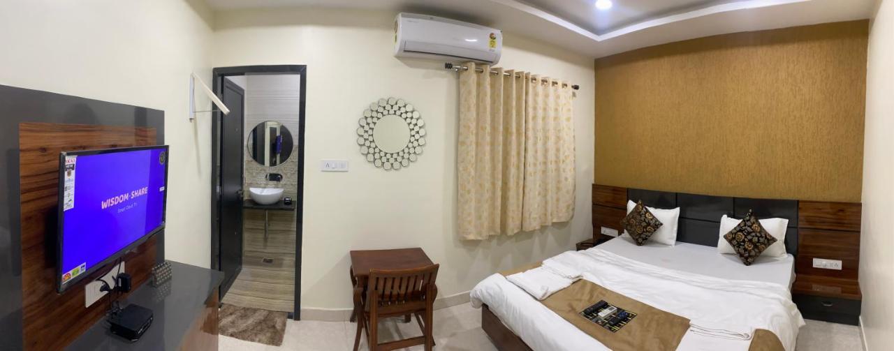 Hotel Golden Bliss بوبال المظهر الخارجي الصورة