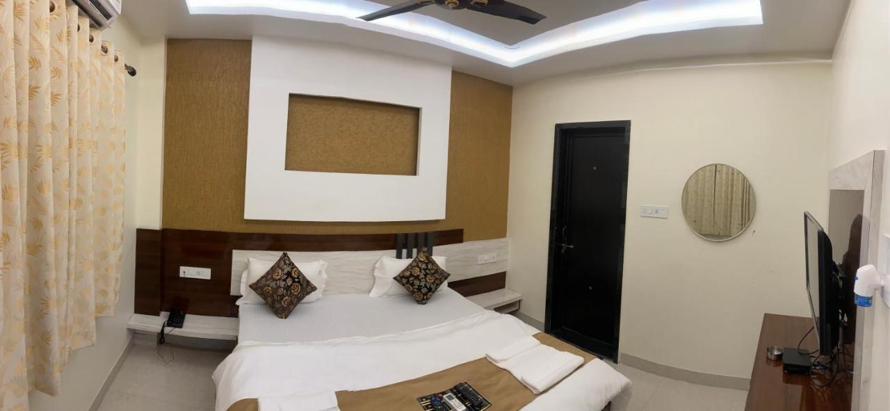 Hotel Golden Bliss بوبال المظهر الخارجي الصورة